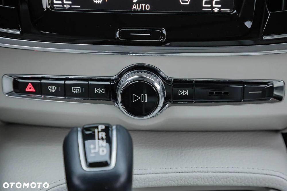 Volvo S90 D4 Momentum - 21
