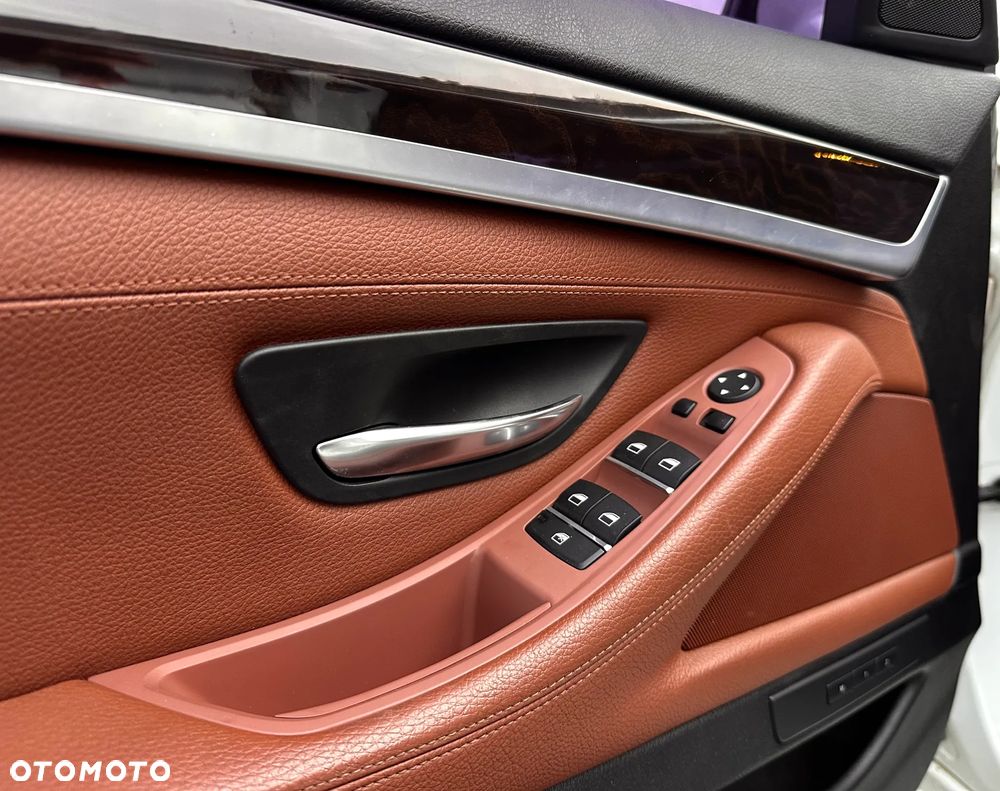 BMW Seria 5 535d Modern Line - 25