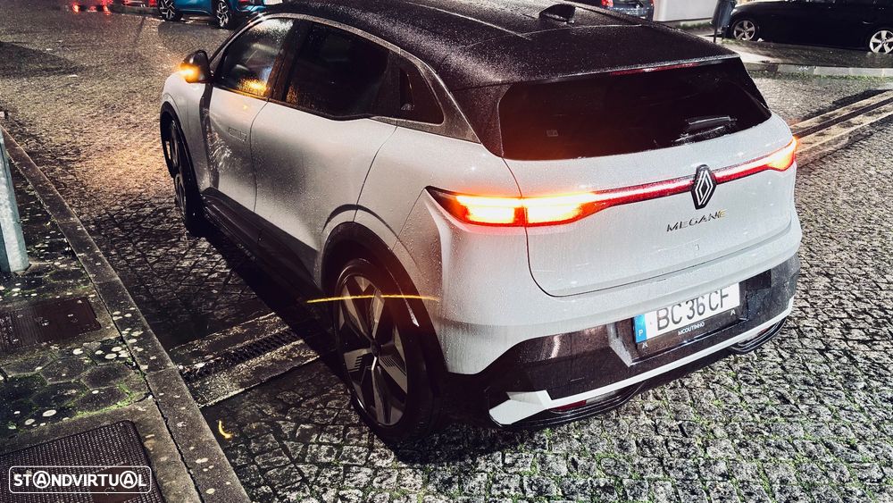 Renault Mégane E-Tech - 5