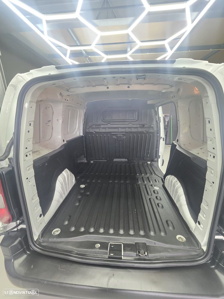 Peugeot Partner - 11