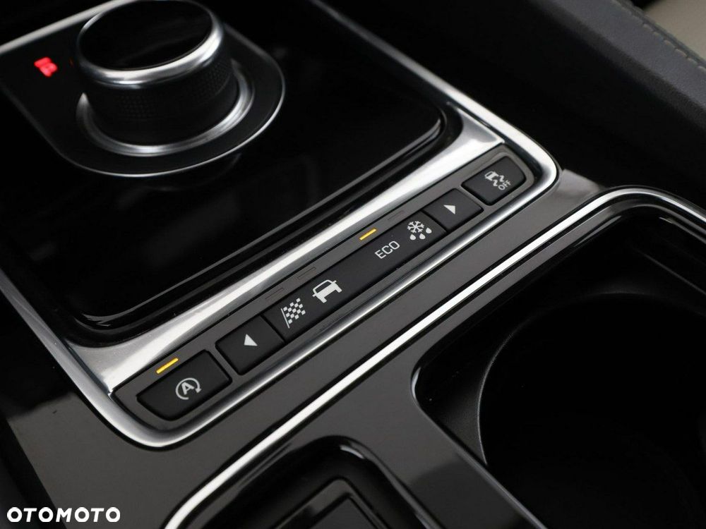 Jaguar F-Pace 2.0 i4D AWD R-Sport - 29