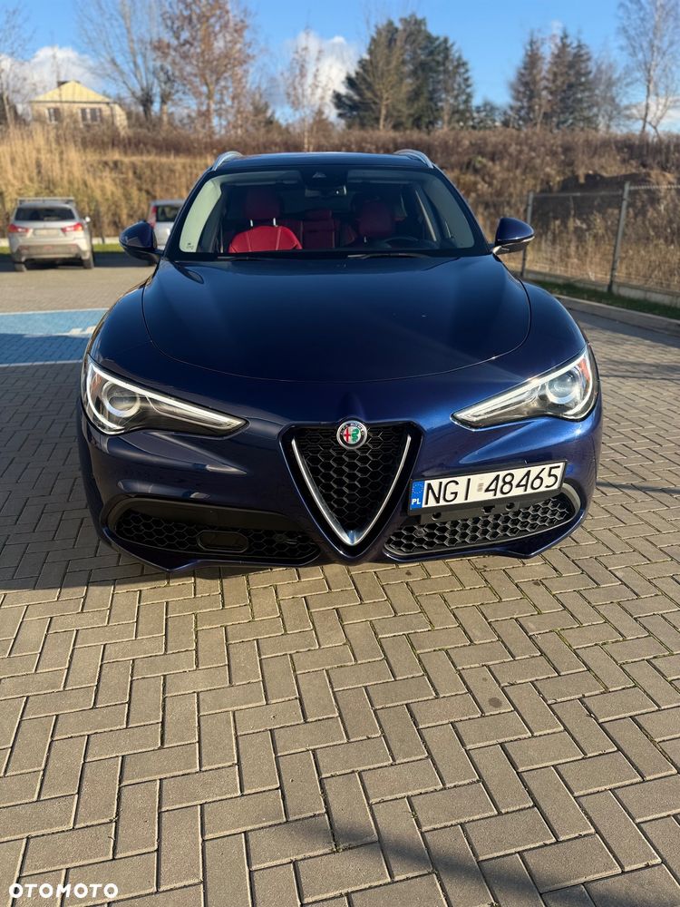 Alfa Romeo Stelvio - 3