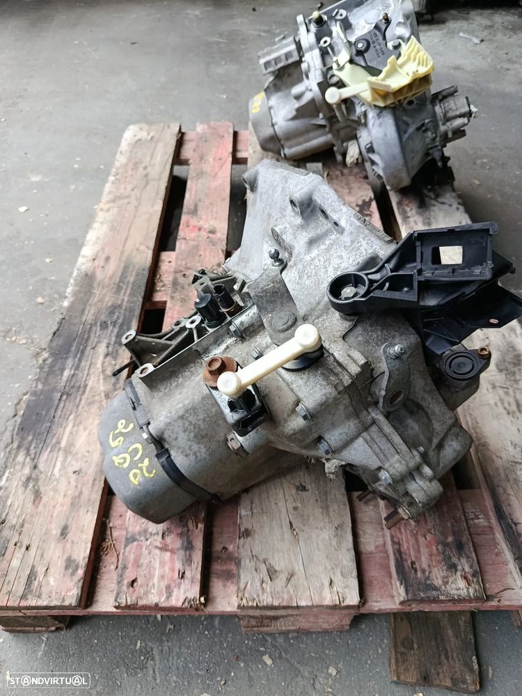 Caixa de velocidades Peugeot 207 1.6 VTi REF: 20CQ28 - 1