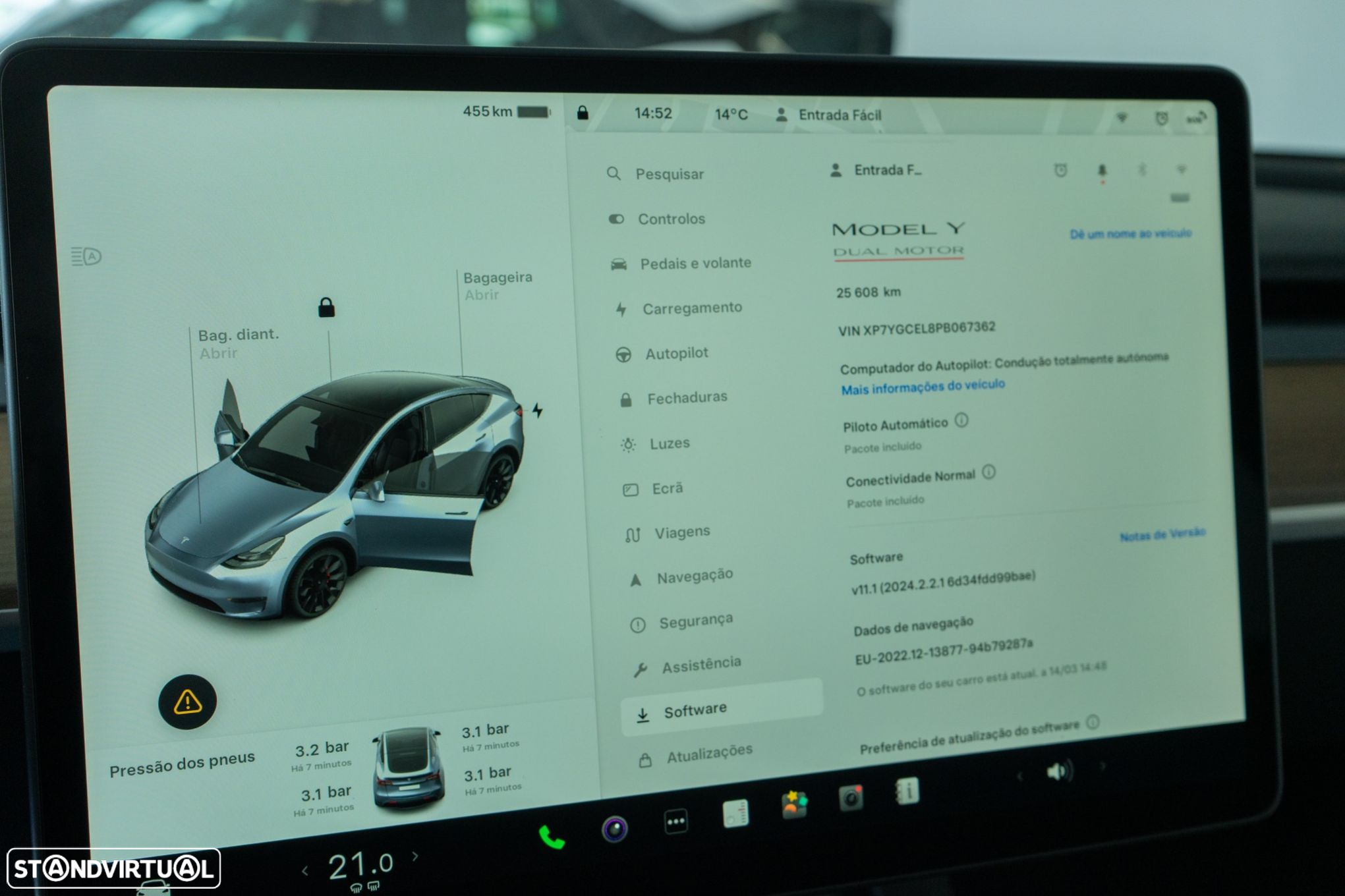 Tesla Model Y Performance Dual Motor AWD - 14