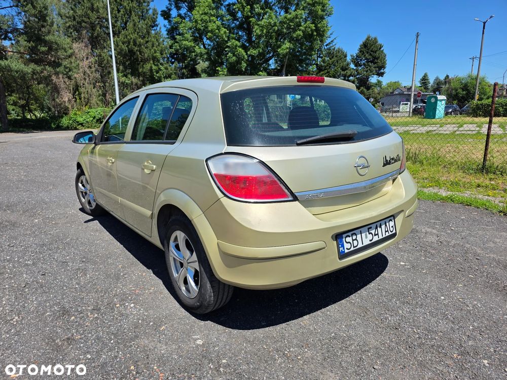 Opel Astra - 4
