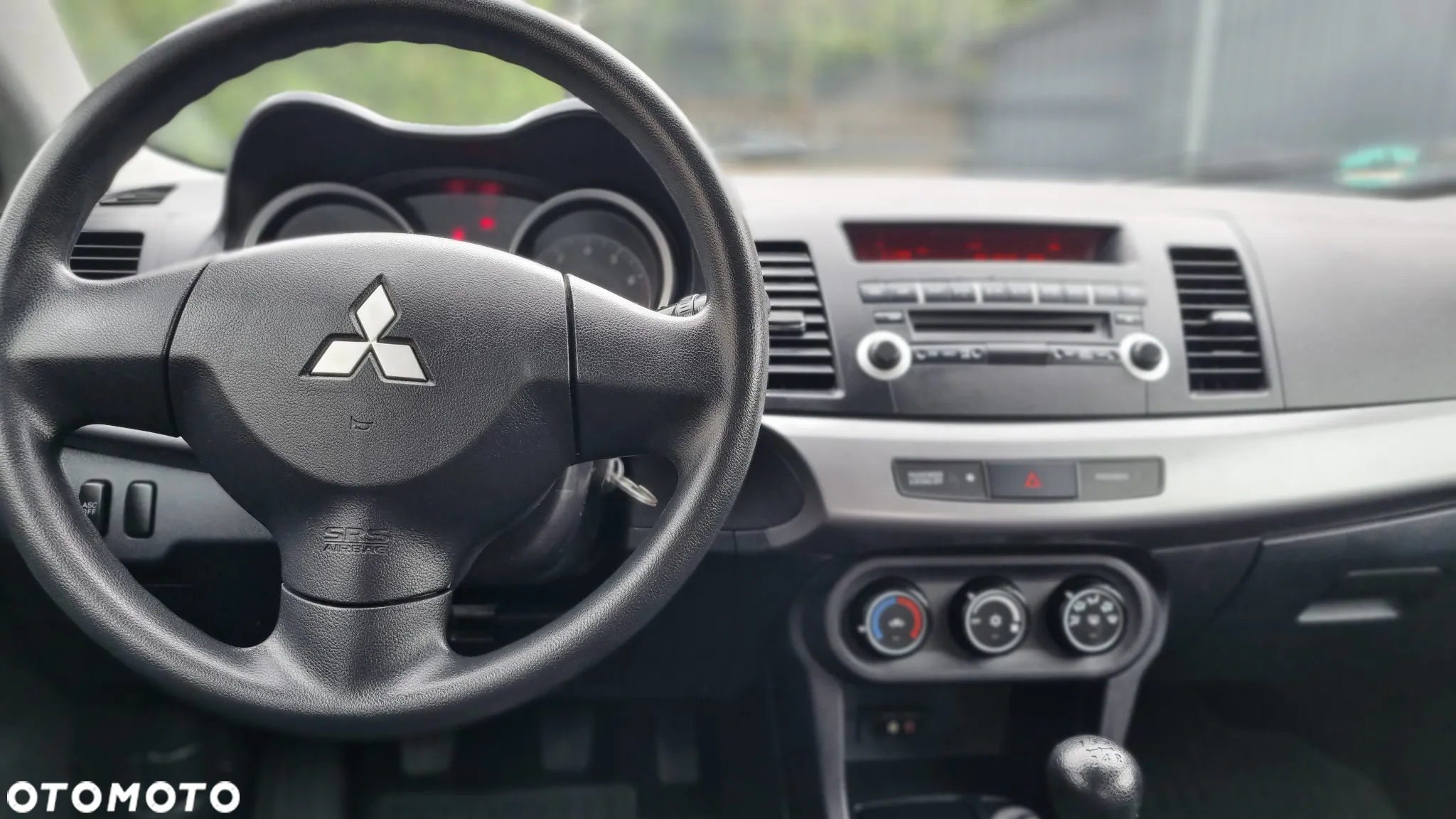 Mitsubishi Lancer 1.5 - 22