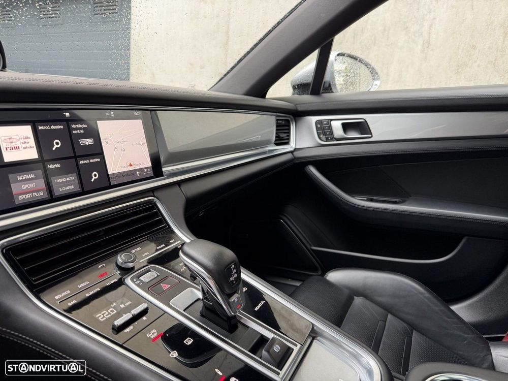 Porsche Panamera 4 E-Hybrid Platinum Edition - 13