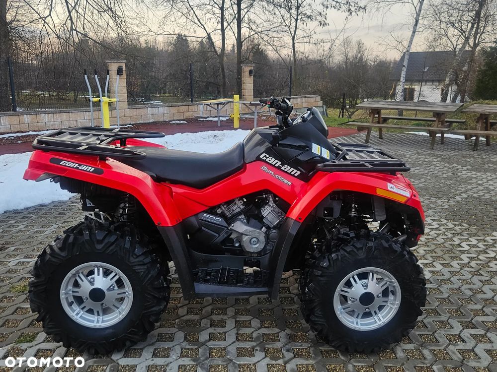 Can-Am Outlander - 2