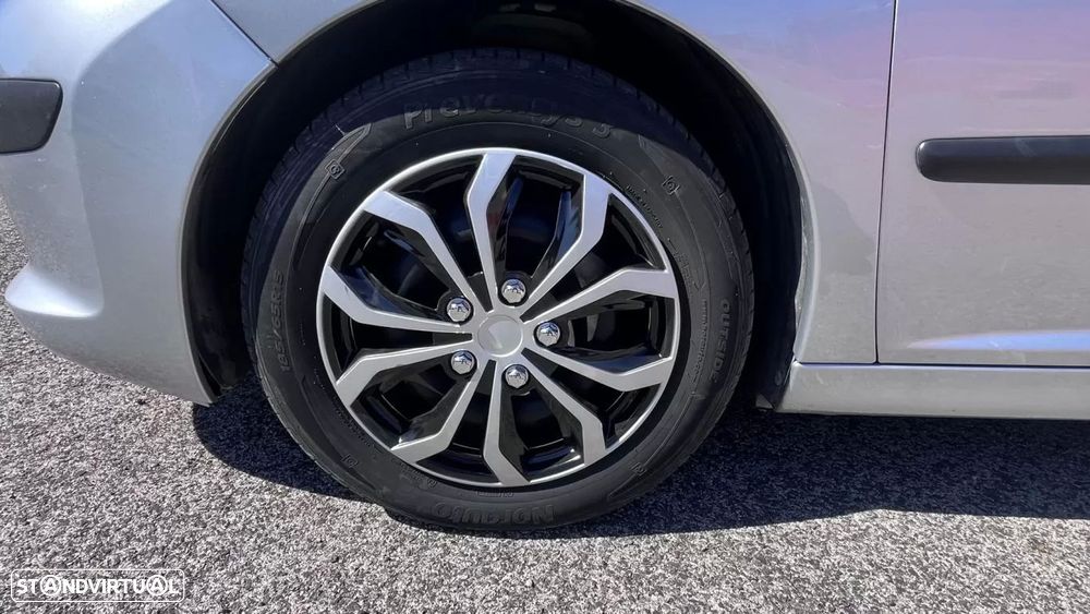 Peugeot 207 SW 1.4 Sport - 11