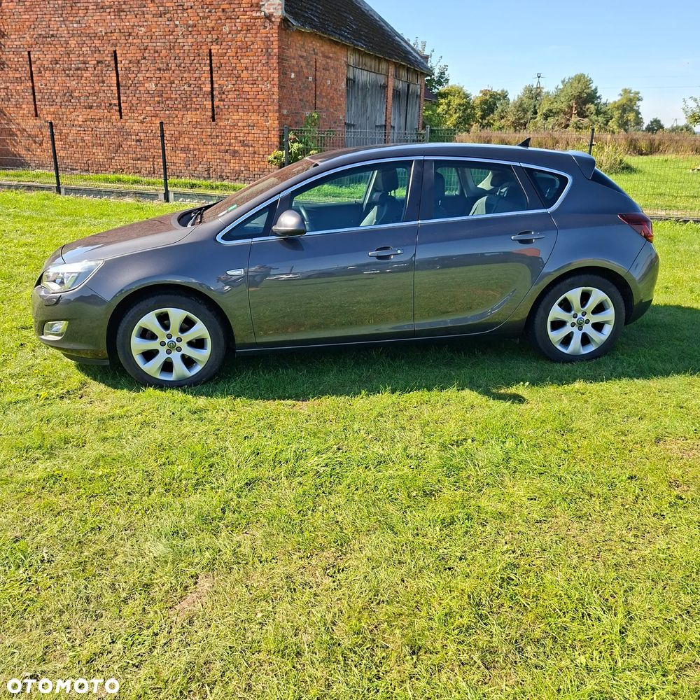 Opel Astra 1.4 Turbo Cosmo - 16