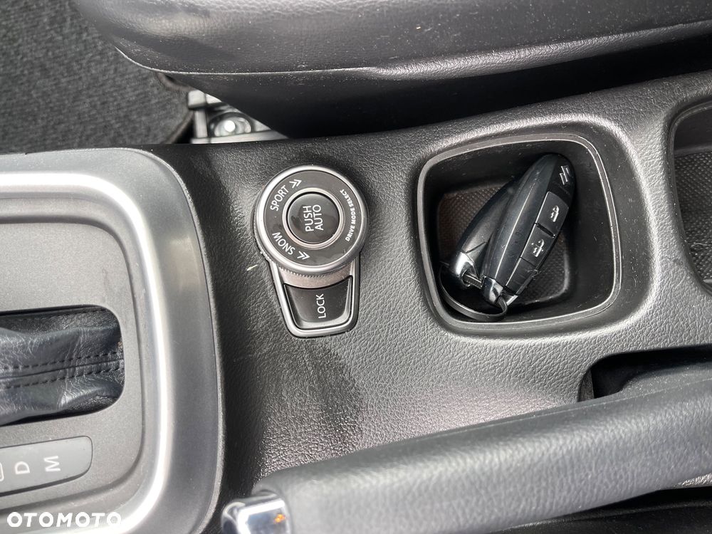 Suzuki SX4 1.6 Premium - 26