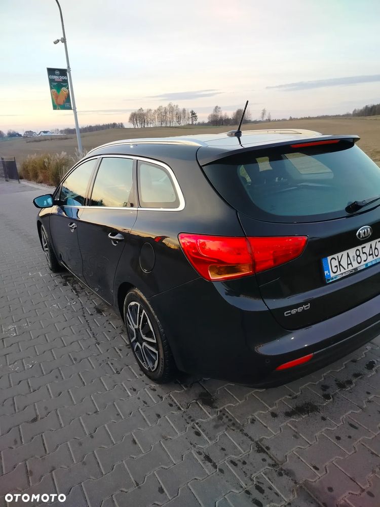 Kia Ceed - 4