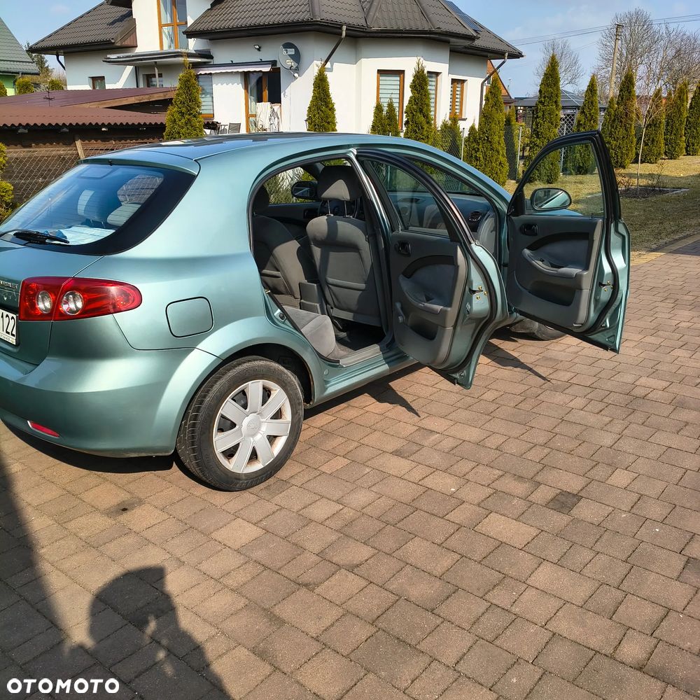 Chevrolet Lacetti 1.4 SE / Star - 8