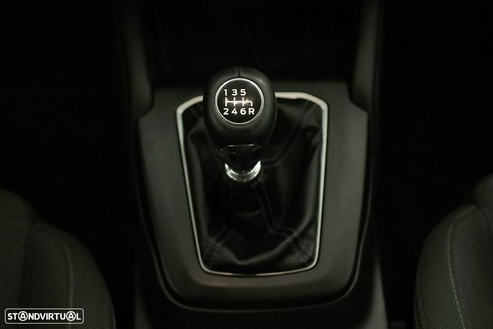 Ford Focus 1.0 EcoBoost MHEV Active - 13