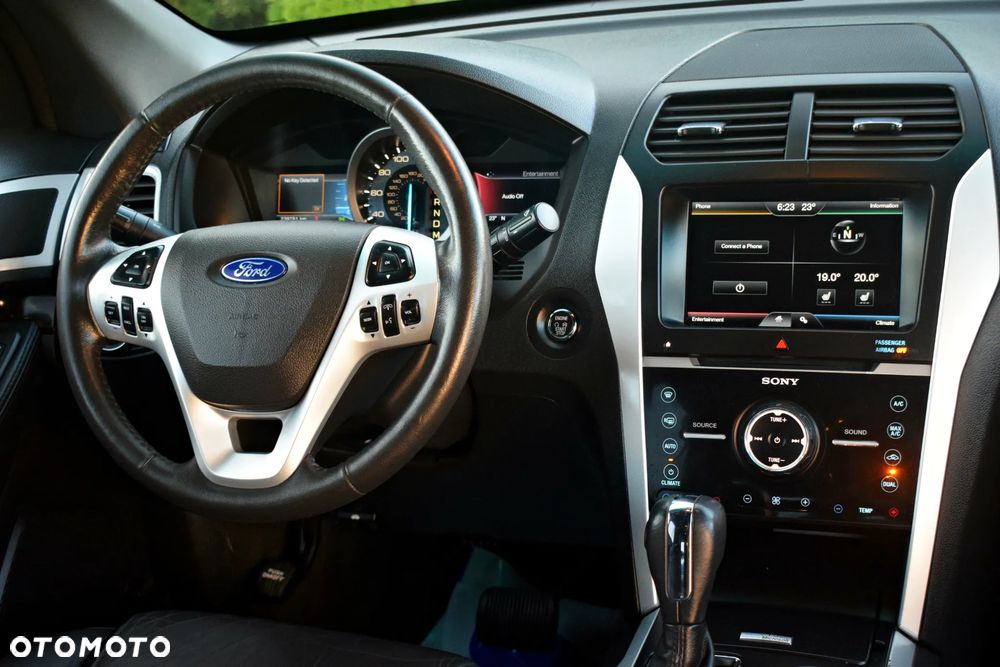 Ford Explorer - 7