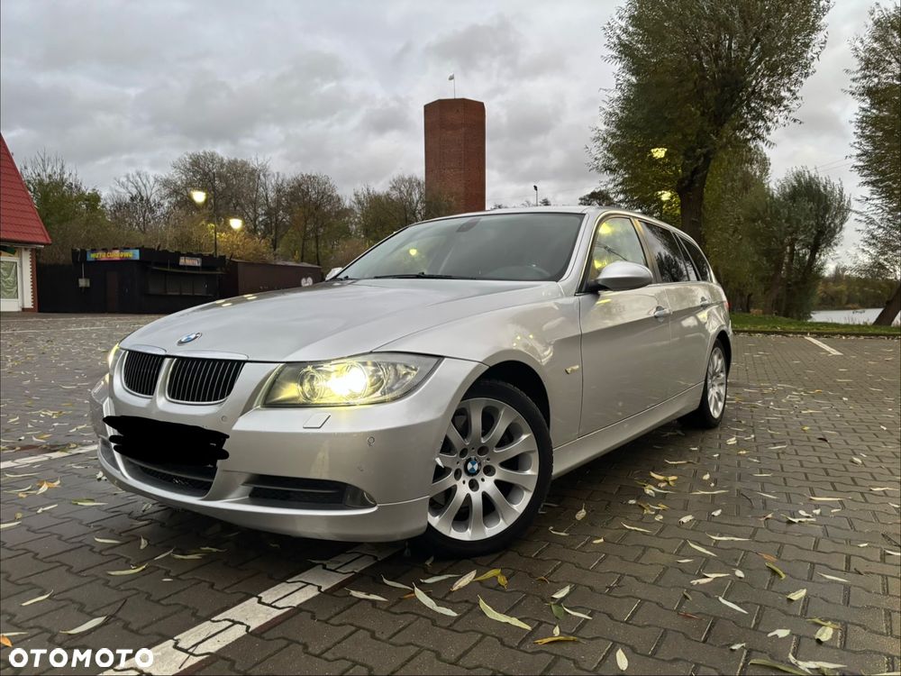 BMW Seria 3 330xd DPF Touring - 1