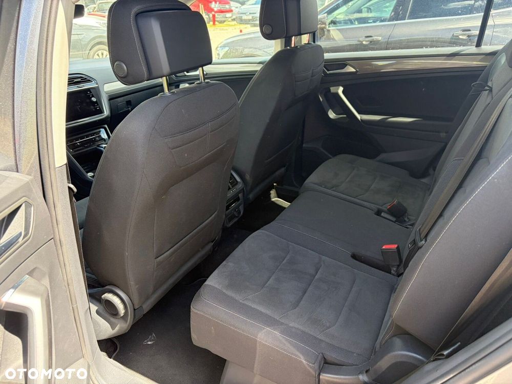 Volkswagen Tiguan Allspace - 17