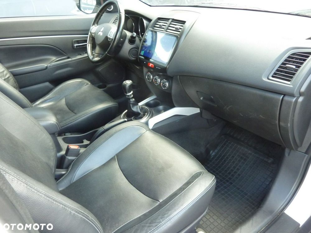 Mitsubishi ASX - 14