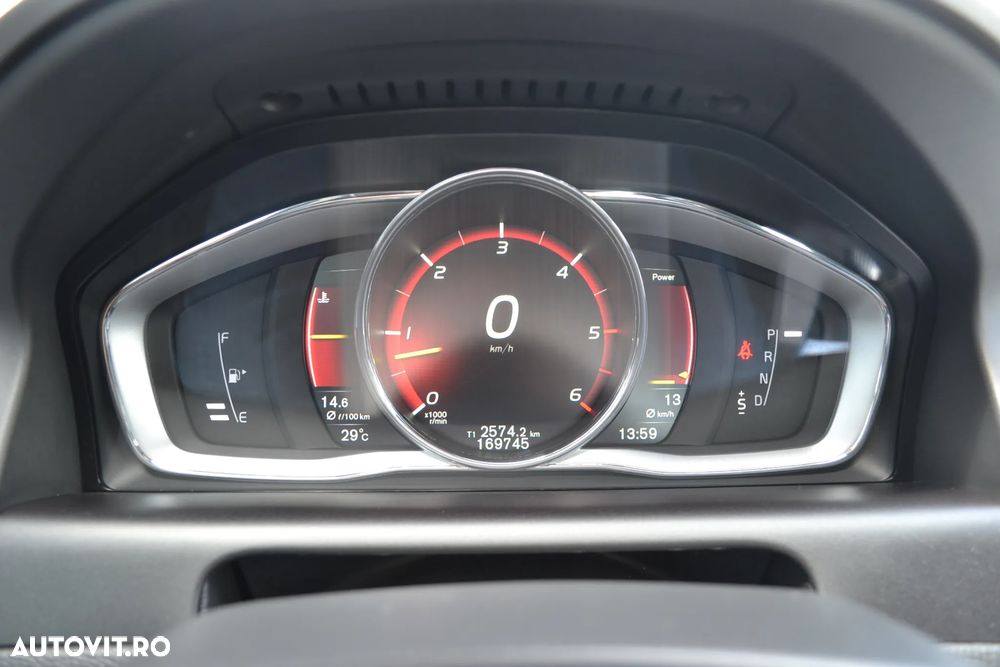 Volvo XC 60 D4 AWD Geartronic Summum - 13