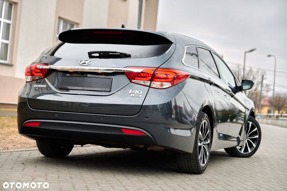 Hyundai i40 Kombi 1.7 CRDi DCT Premium - 8