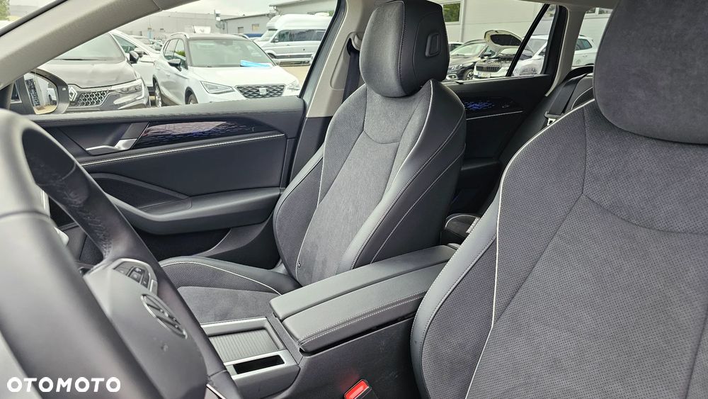 Volkswagen Passat - 18