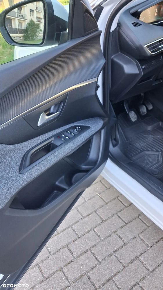 Peugeot 3008 BlueHDi 130 Stop & Start Allure - 16