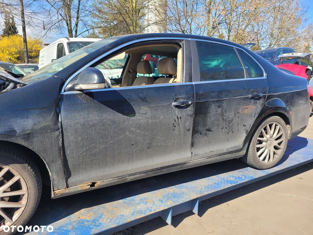 Części- Volkswagen Jetta  Pojemność: 1896  Moc: 77kW  Rok: 2007  Diesel - 1