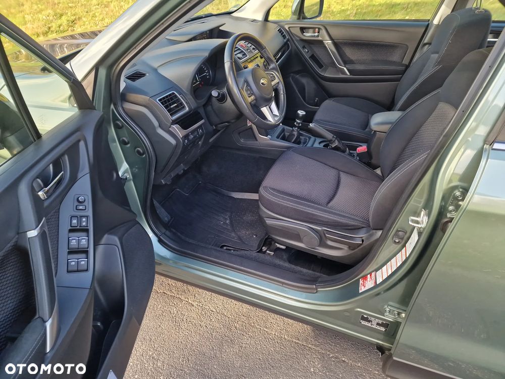 Subaru Forester - 25