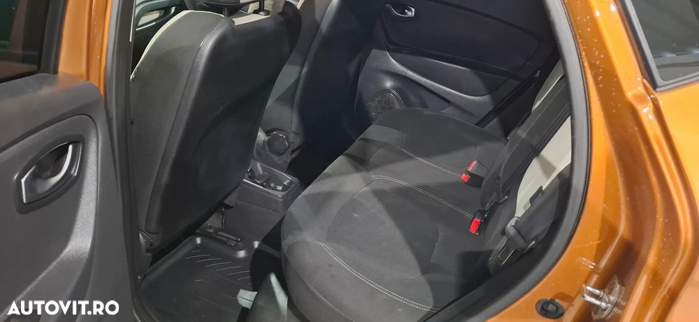 Renault Captur MHEV 140 Techno - 20