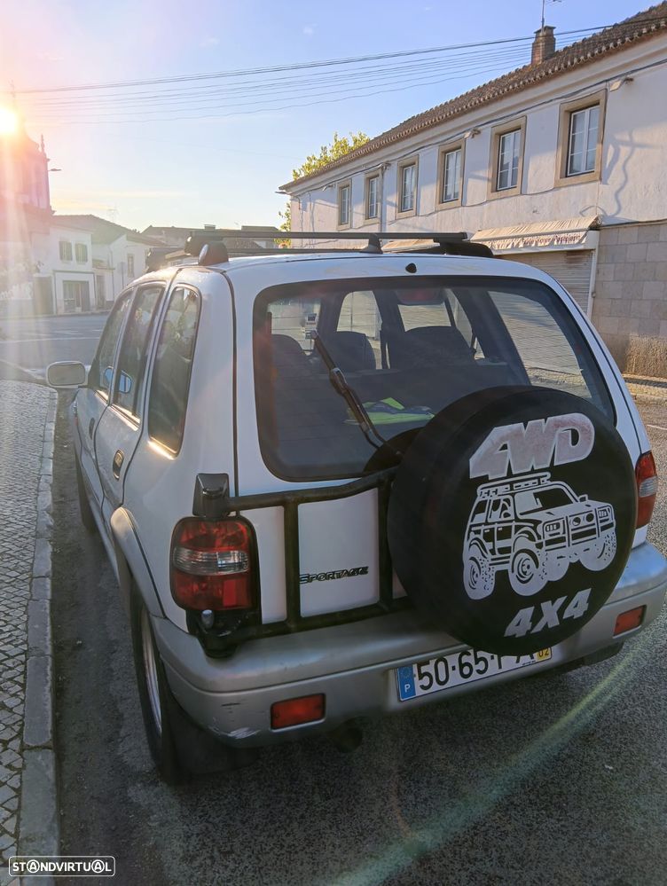 Kia Sportage 2.0 TDi DX - 6