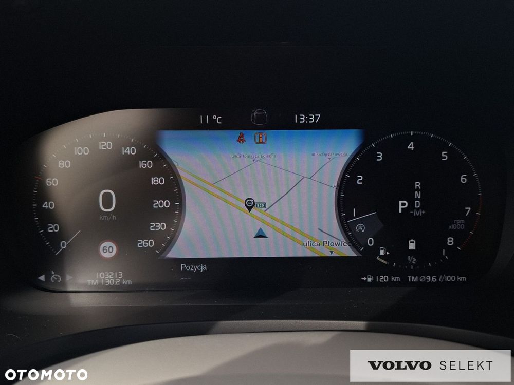 Volvo V60 Cross Country - 18