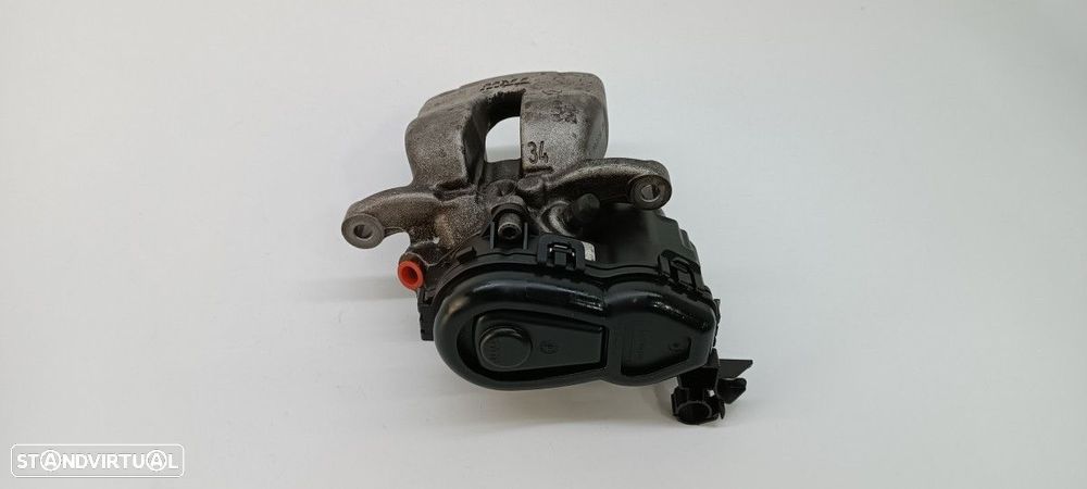 PINÇA DE TRAVÃO TRASEIRA ESQUERDA MERCEDES CLASE CLA (W117) CLA 200 CDI (117.308... - 2