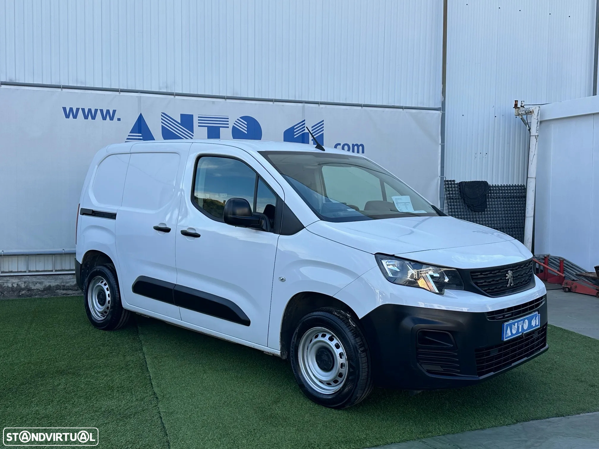 Peugeot Partner 1.5 BlueHdi Standart - 4