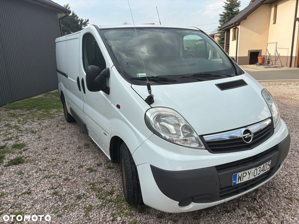 Opel Vivaro - 11