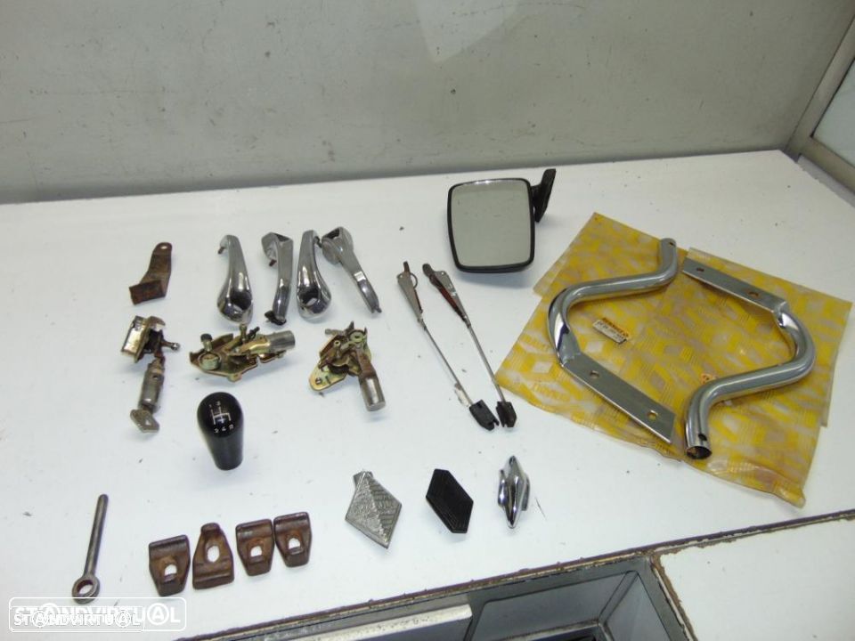 Renault 4L caravelas ou orelhas - 1