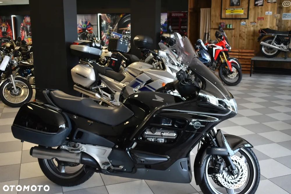Honda ST - 41