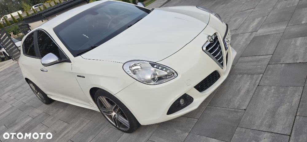 Alfa Romeo Giulietta - 1