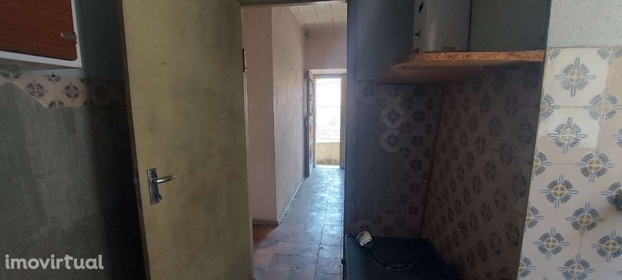 Moradia V2 para remodelar Ponte do Abade Sernancelhe - Grande imagem: 2/12