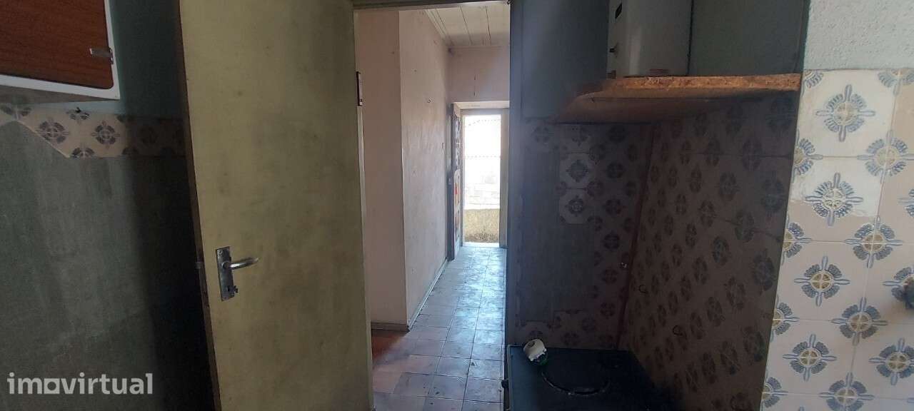 Moradia V2 para remodelar Ponte do Abade Sernancelhe - Grande imagem: 2/12