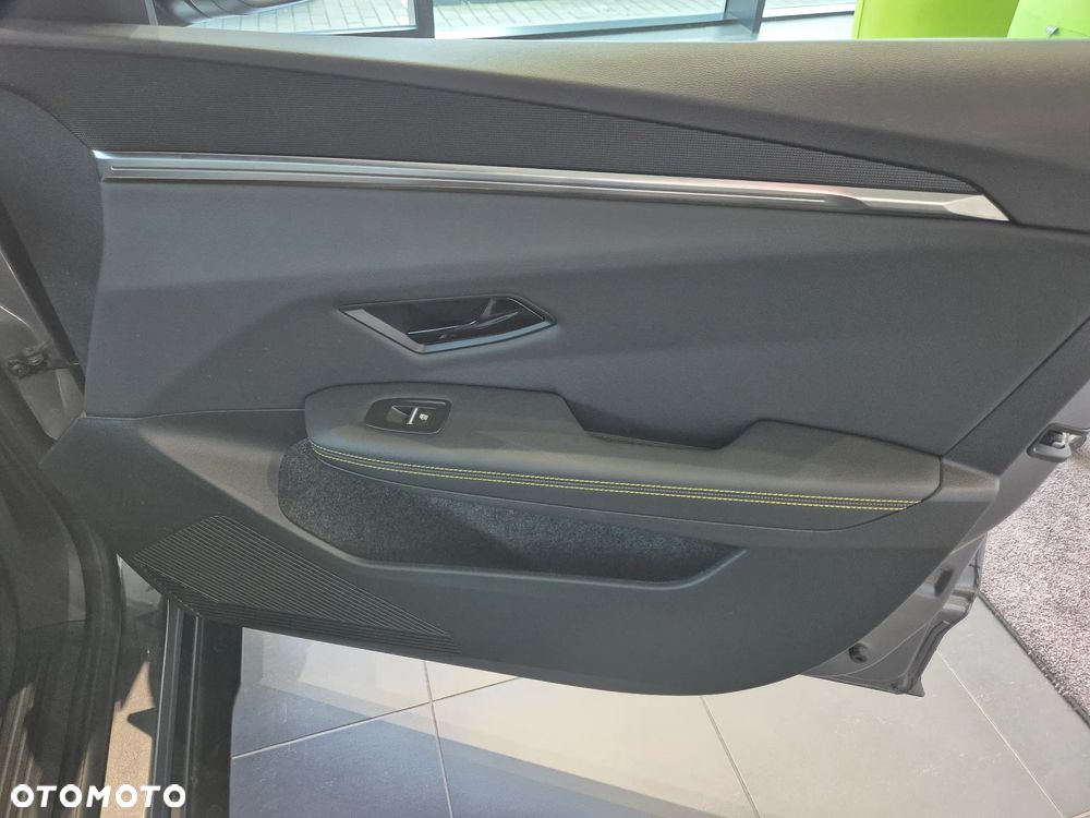 Renault Scenic EV87 Techno - 28