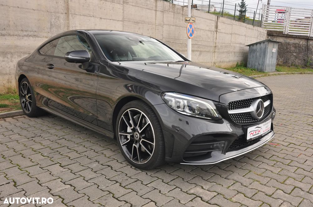 Mercedes-Benz C 300 d Coupe 4Matic 9G-TRONIC AMG Line - 2