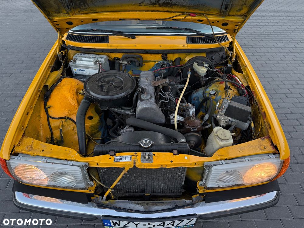 Mercedes-Benz W123 - 16