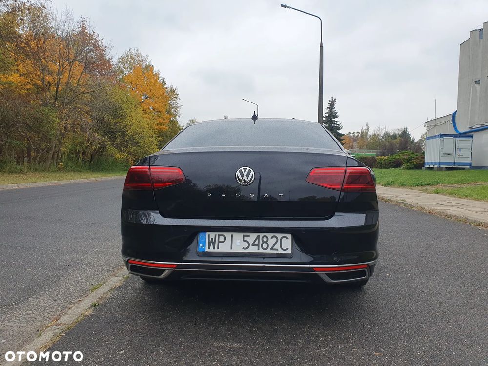 Volkswagen Passat 2.0 TSI Elegance DSG - 12