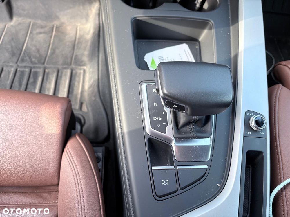 Audi A4 Limousine 40 TFSI mHEV Quattro Advanced S tronic - 12