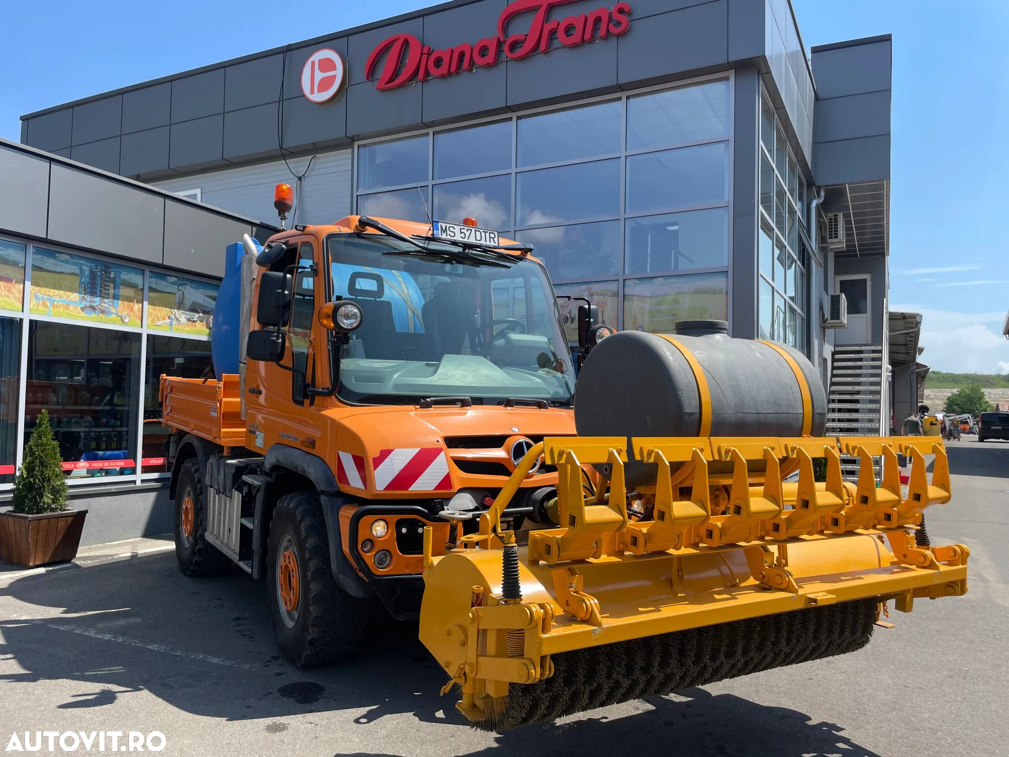 Mercedes-Benz UNIMOG U218 - 3