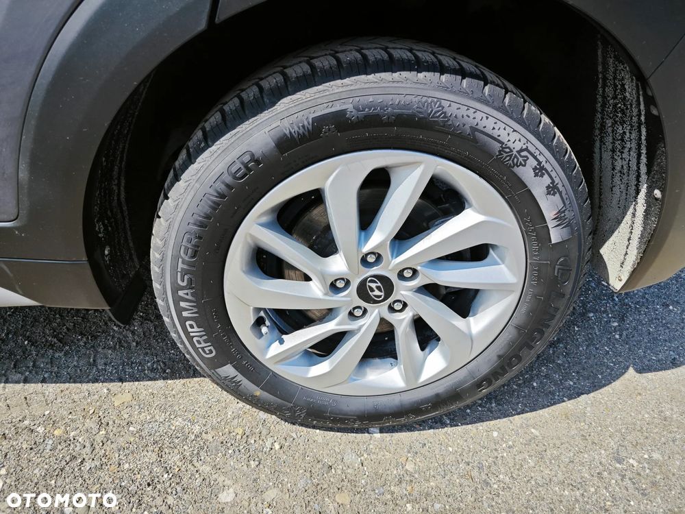 Hyundai Tucson blue 1.7 CRDi 2WD DCT Premium - 20