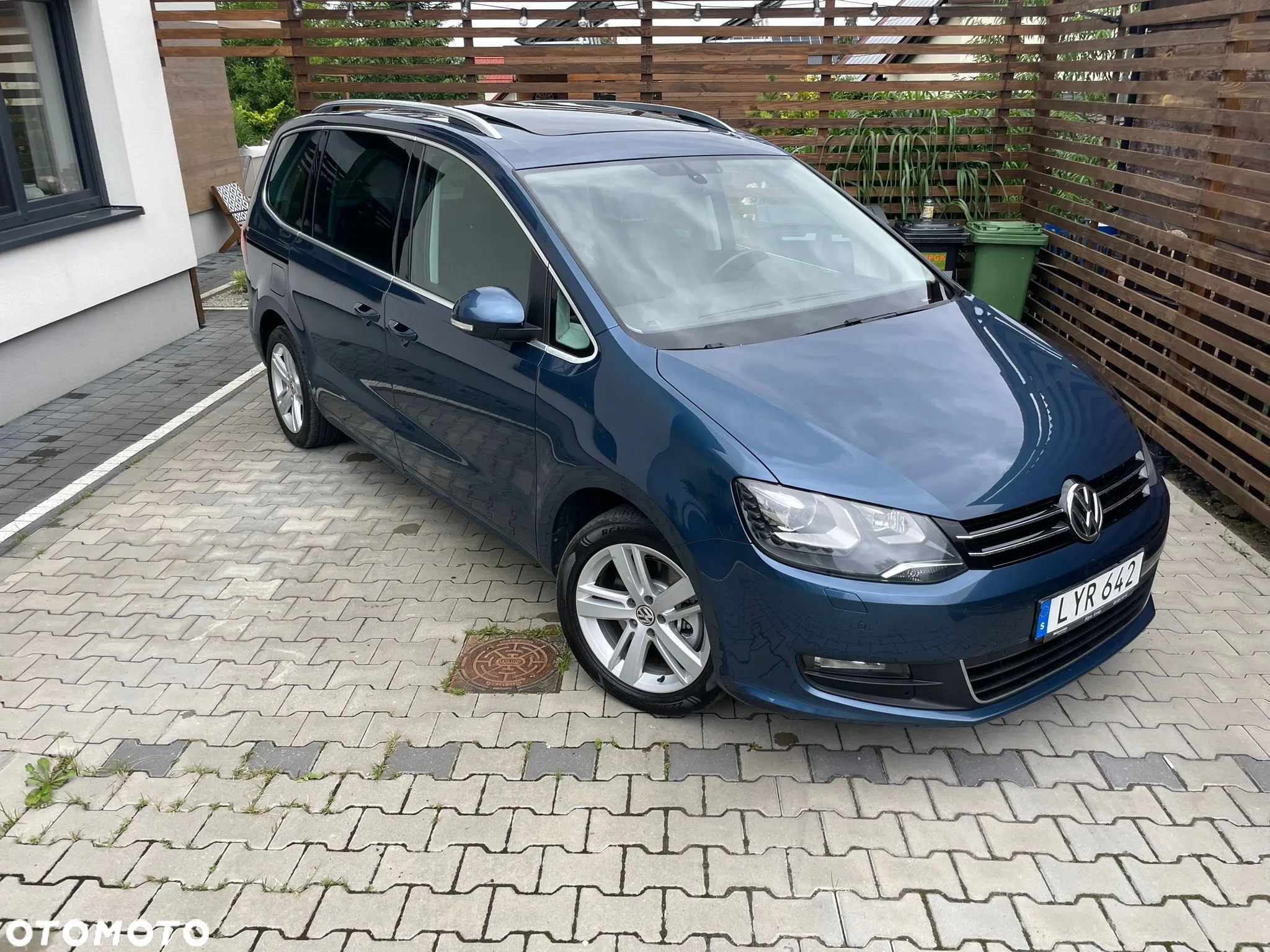 Volkswagen Sharan 2.0 TDI (BlueMotion Technology) Highline - 25