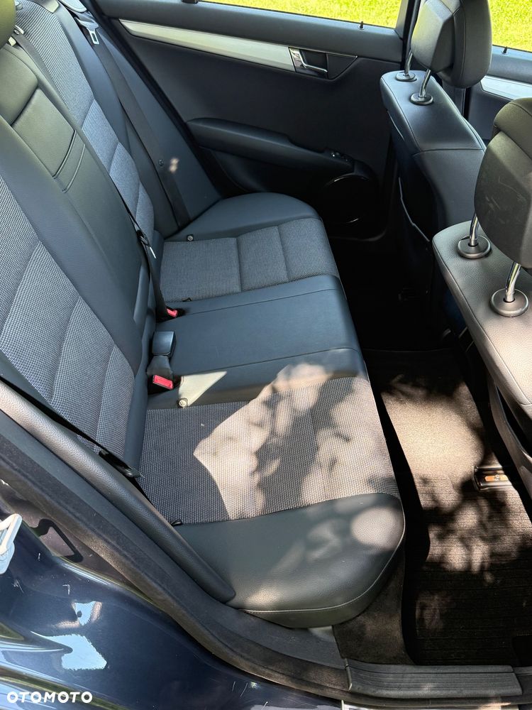 Mercedes-Benz Klasa C 180 Kompressor Automatik Avantgarde - 16
