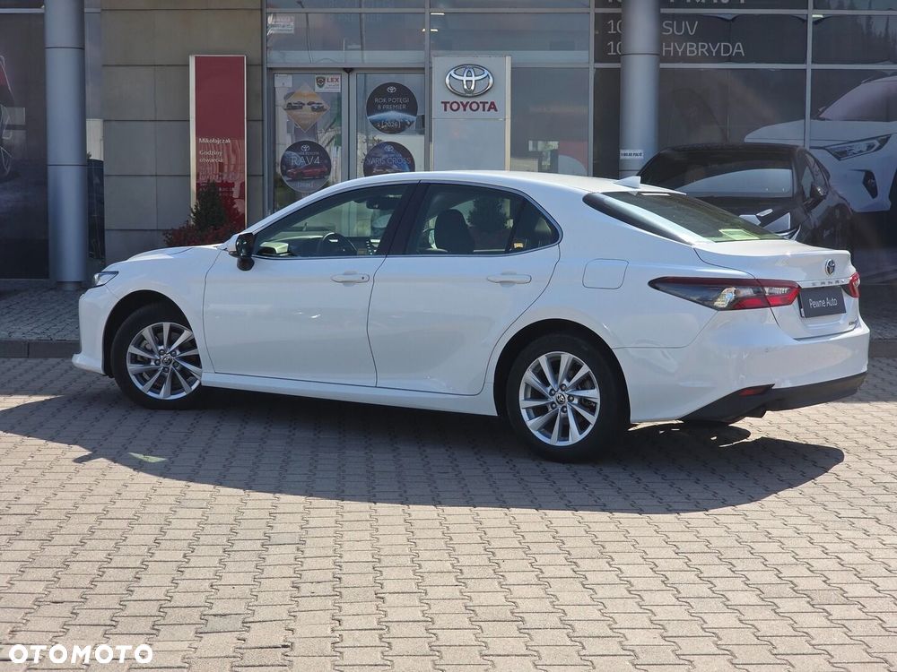 Toyota Camry 2.5 Hybrid Comfort CVT - 4