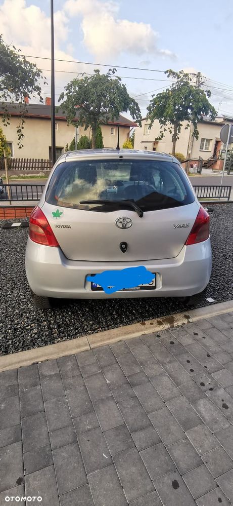 Toyota Yaris 2006 photo 2